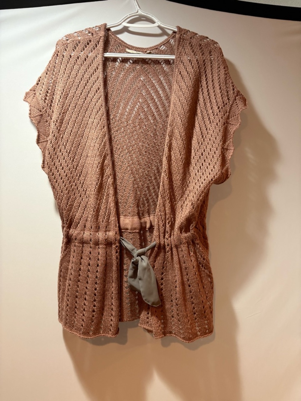 Cream Open-Front Crochet Knit Vest in Dusty Rose